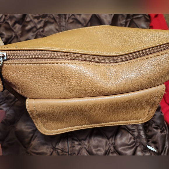Giani Bernini Tan Leather  Crossbody Purse EUC - Picture 5 of 16